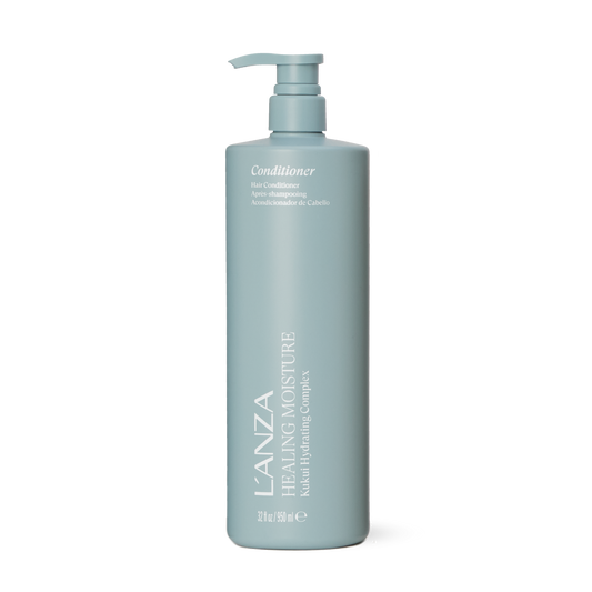 Image of model using Healing Moisture Conditioner product