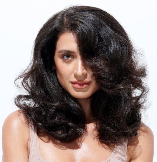Image of model using Foundation Mousse product